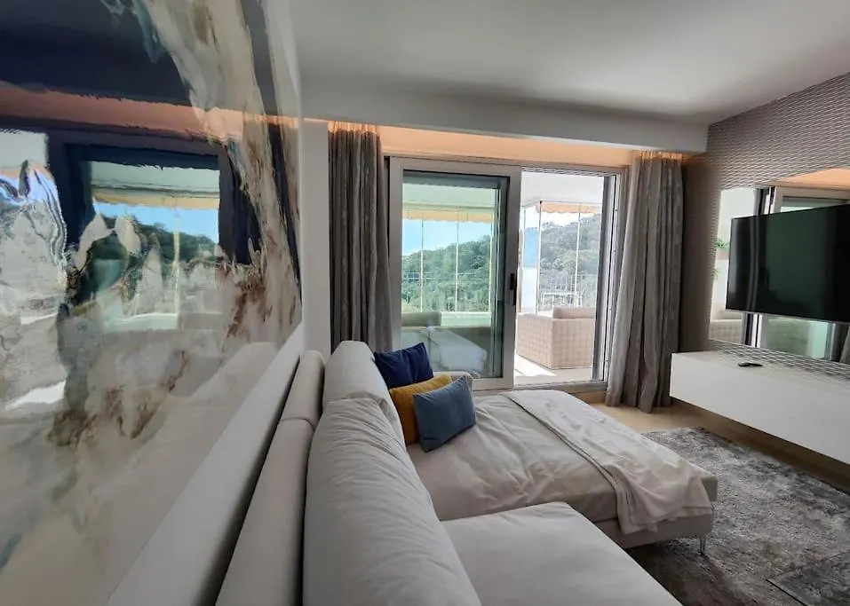 Appartamento La Mairena - Chic Getaway With Sea & Mountain Views, Spa And Sports Marbella