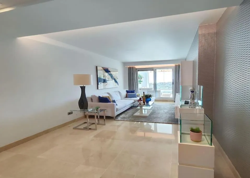 Appartamento La Mairena - Chic Getaway With Sea & Mountain Views, Spa And Sports Marbella Spagna